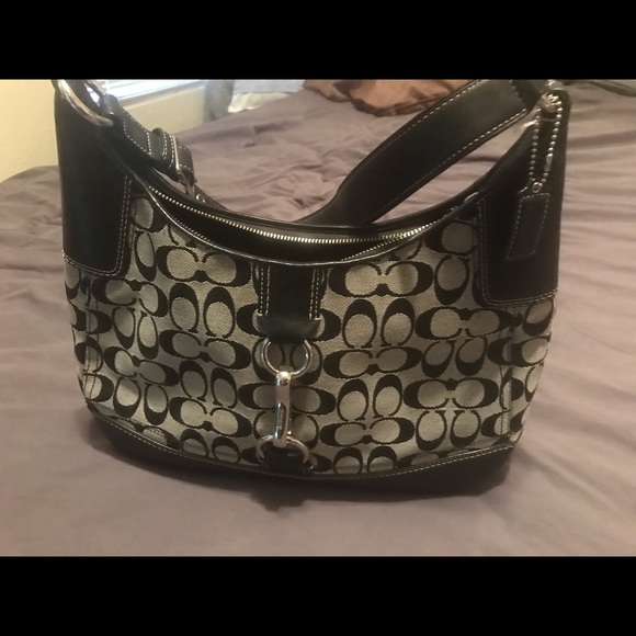 Purse - Picture 3 of 4